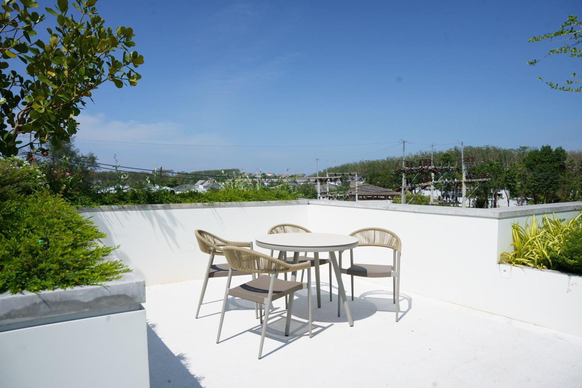Tree O'Clock Pool Villa - Phuket 타랑 외부 사진